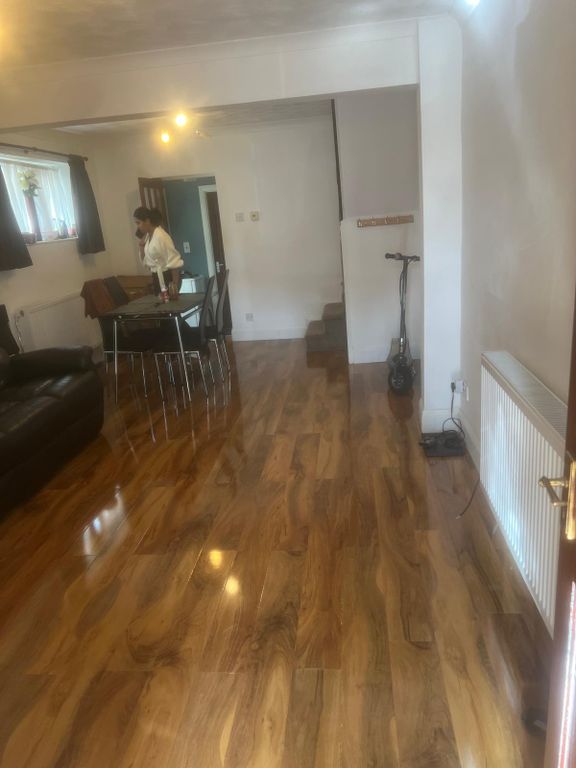 Property photo 3 of 24