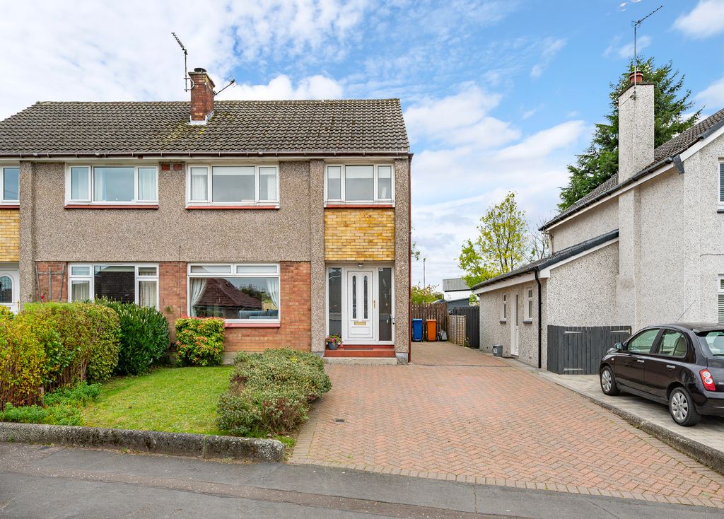 Property photo 2 of 31