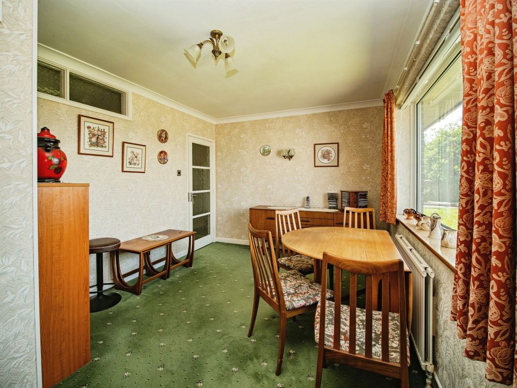 Property photo 3 of 28