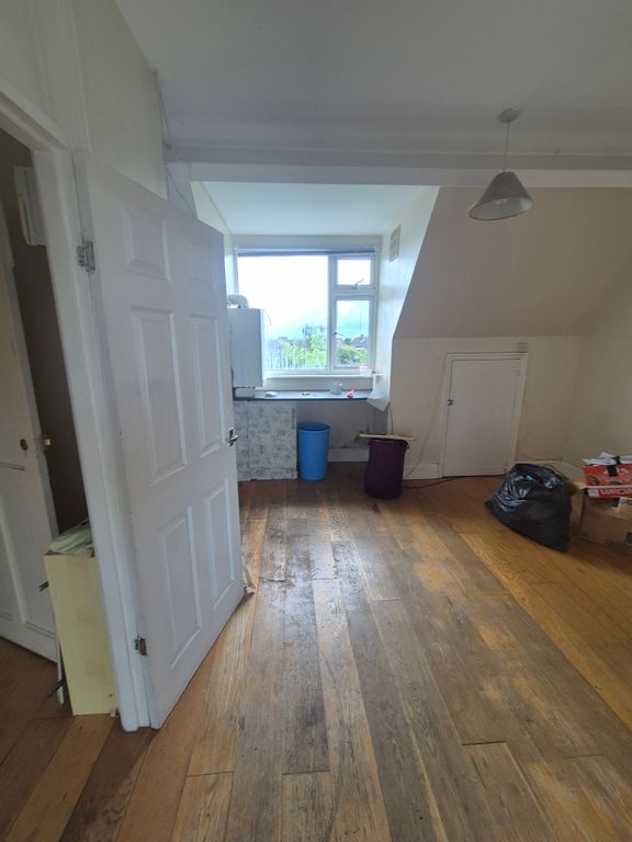 Property photo 1 of 4