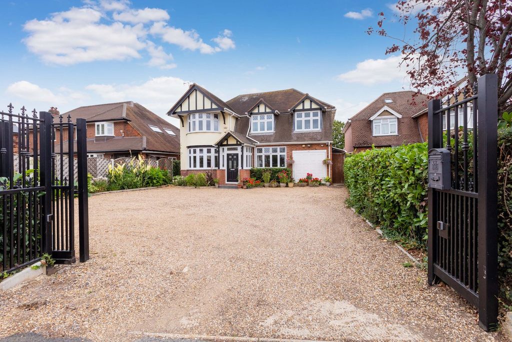Property photo 1 of 19