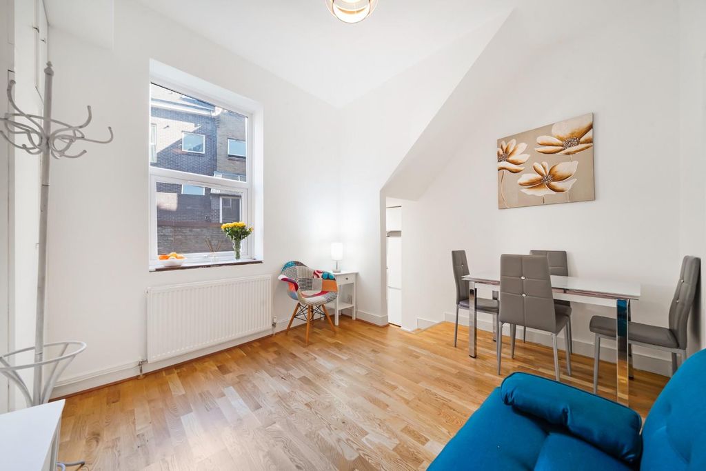 Property photo 1 of 15 Great Western Road 1.Jpg