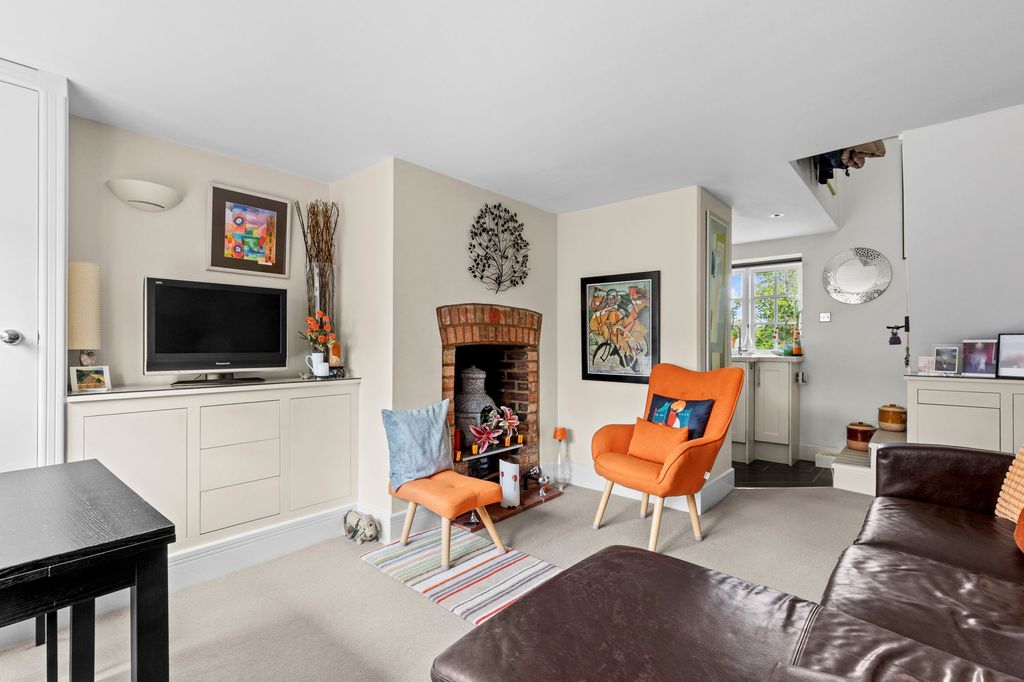 Property photo 3 of 13 Sitting Room