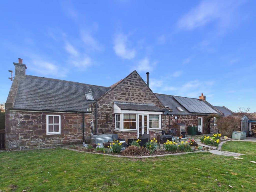 Property photo 1 of 39