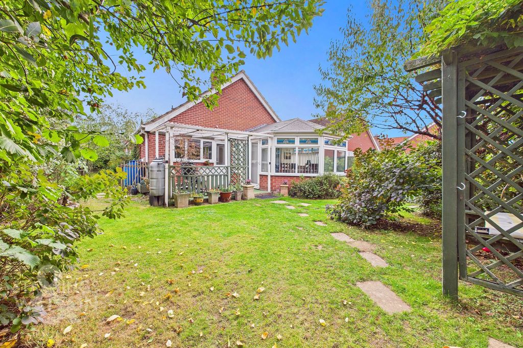 Property photo 1 of 23