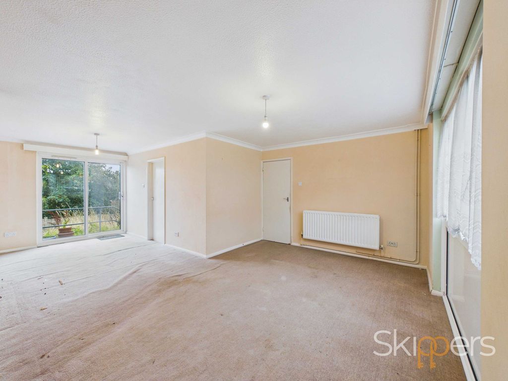 Property photo 3 of 21