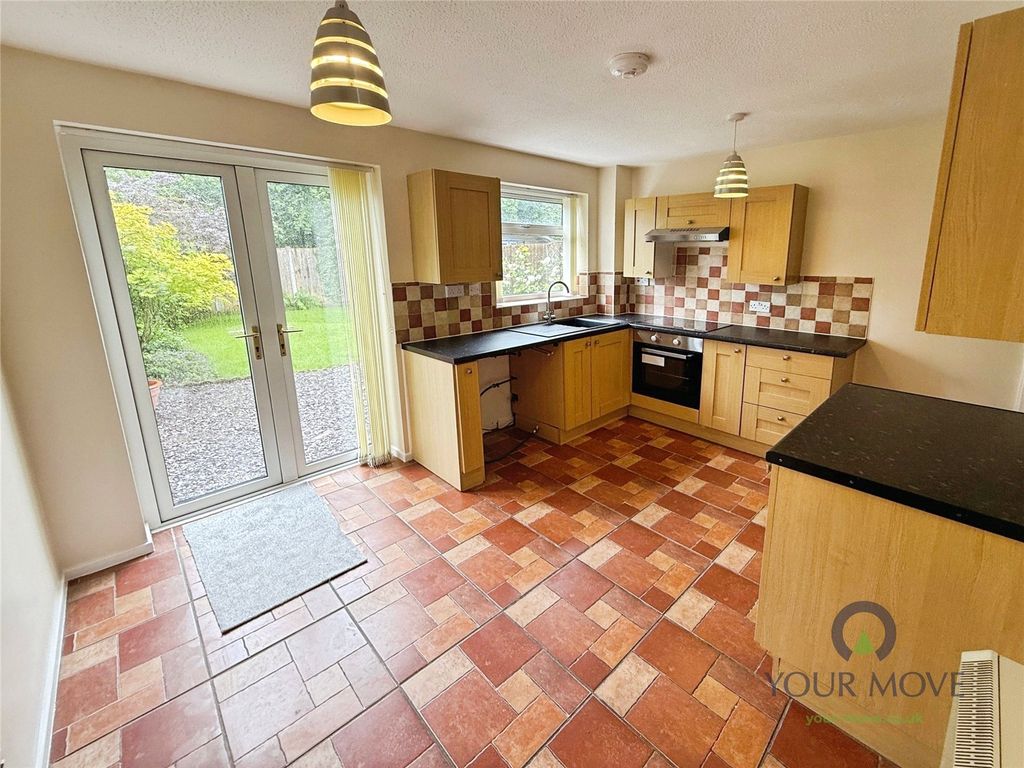 Property photo 2 of 19 Kitchen / Diner