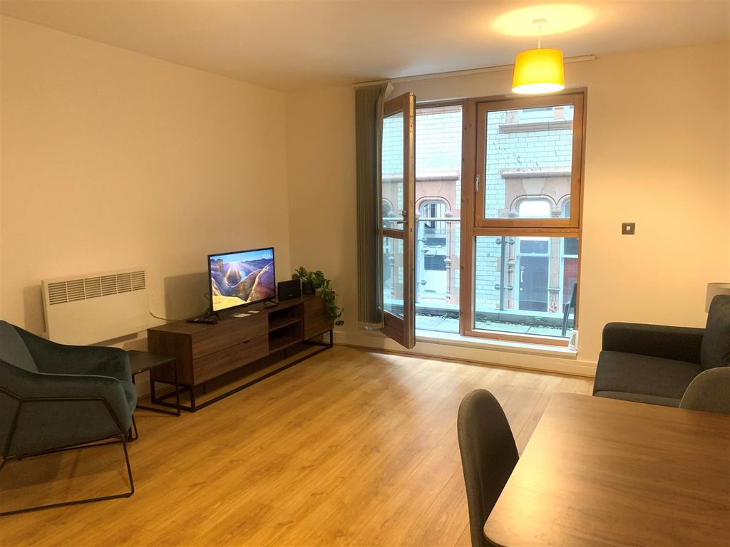 Property photo 1 of 11 Living Room.Jpg