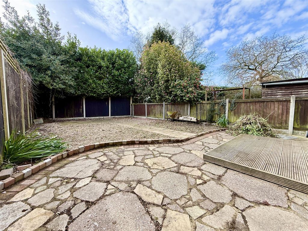 Property photo 3 of 14 Garden