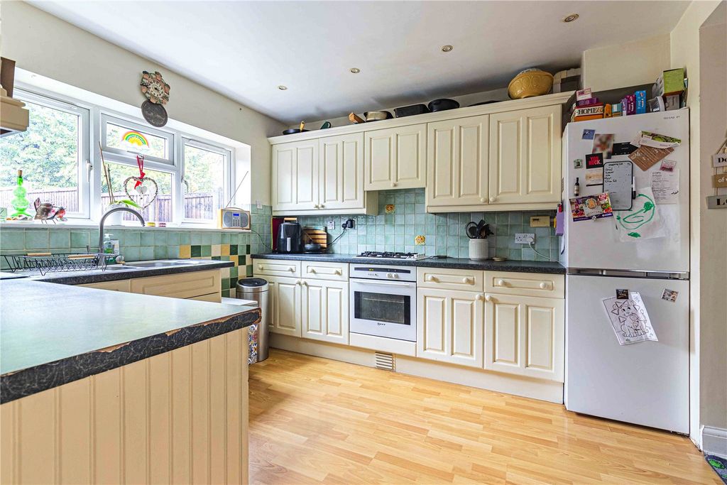 Property photo 2 of 15 Picture No. 07