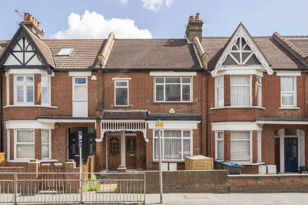 Property photo 1 of 6