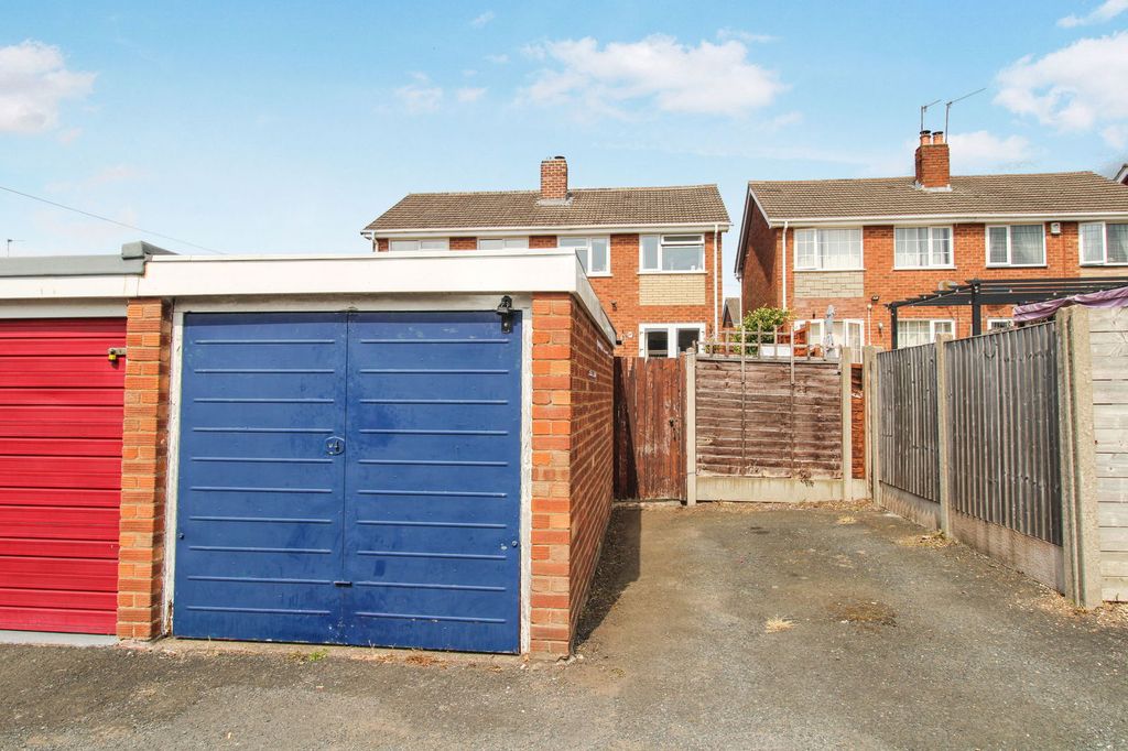 Property photo 3 of 25