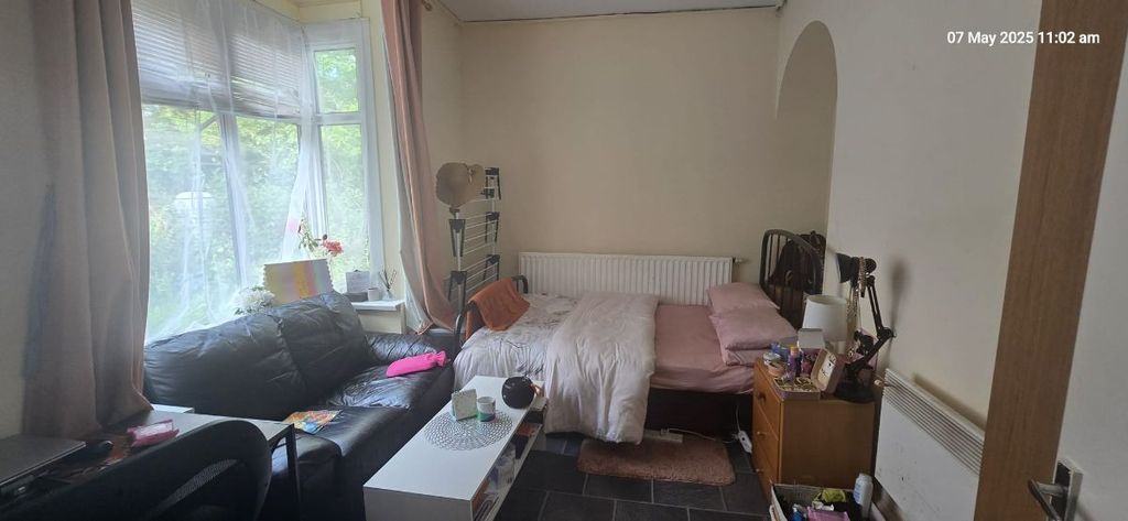 Property photo 2 of 4