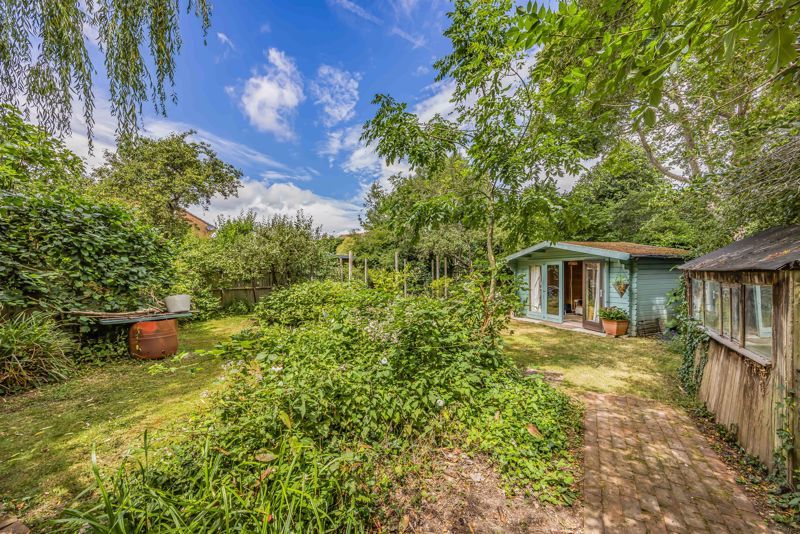 Property photo 3 of 33 Photo 13