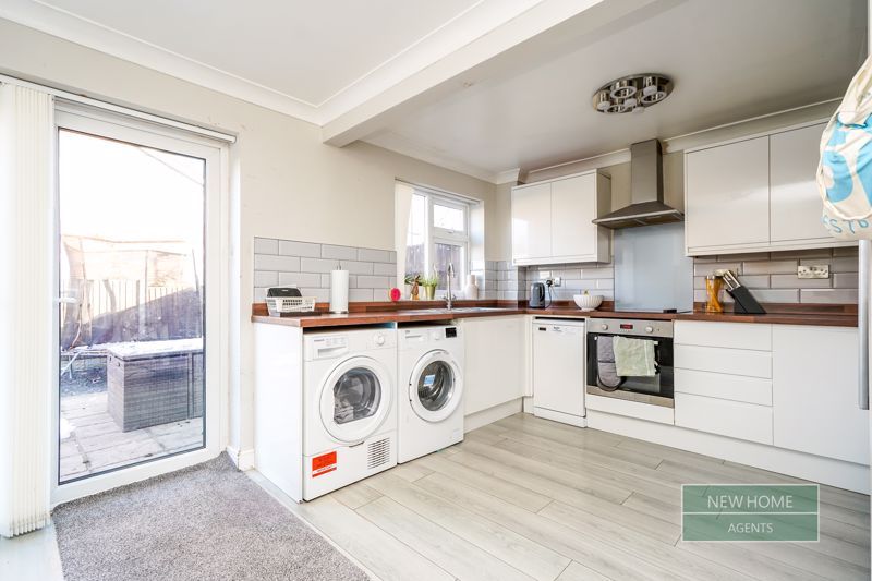 Property photo 2 of 14 Photo 9