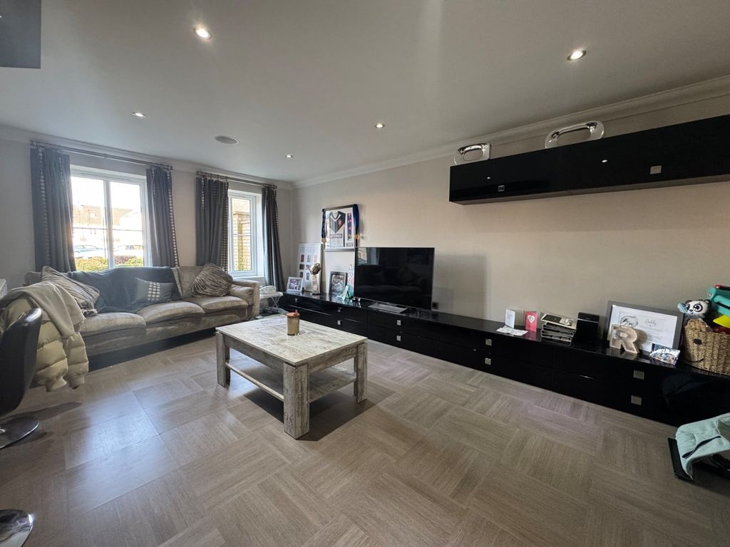 Property photo 2 of 9 Picture No. 02