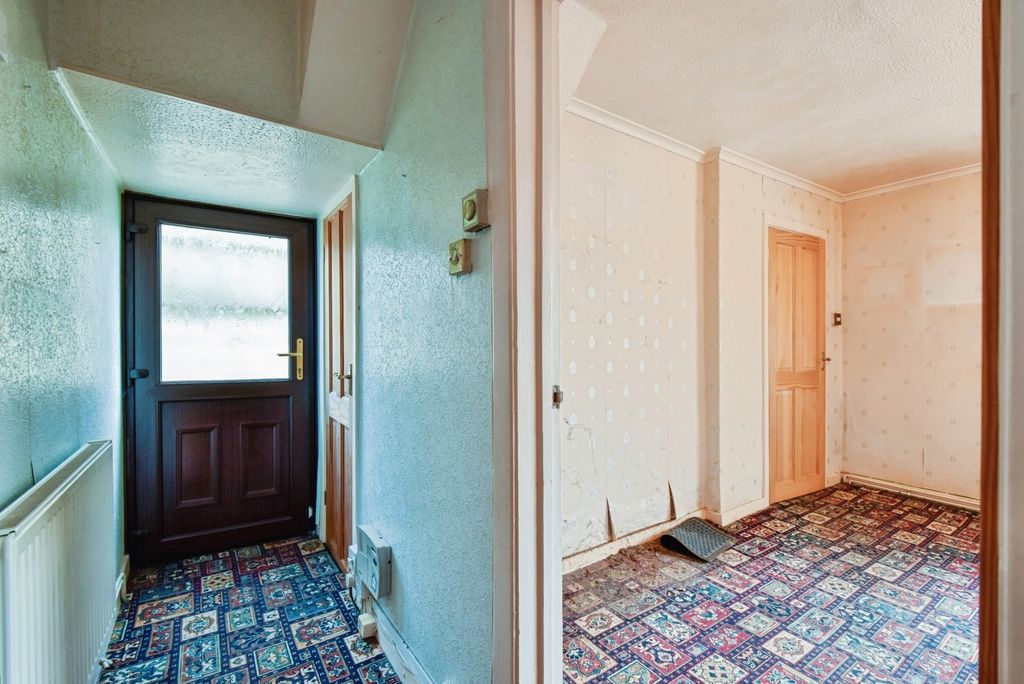 Property photo 3 of 18 Pbox-Img.Jpg