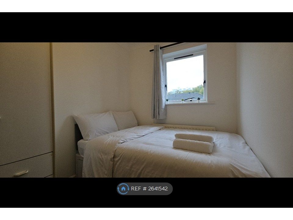 Property photo 3 of 35