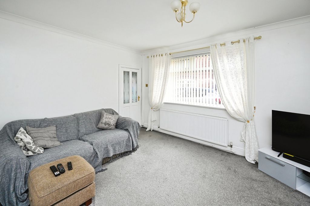 Property photo 2 of 26 Lounge Dining Room