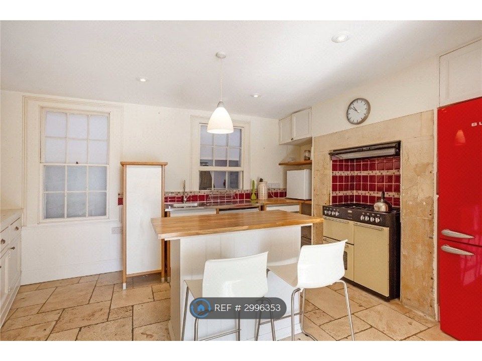 Property photo 3 of 11 Kitchen/Breakfast Room