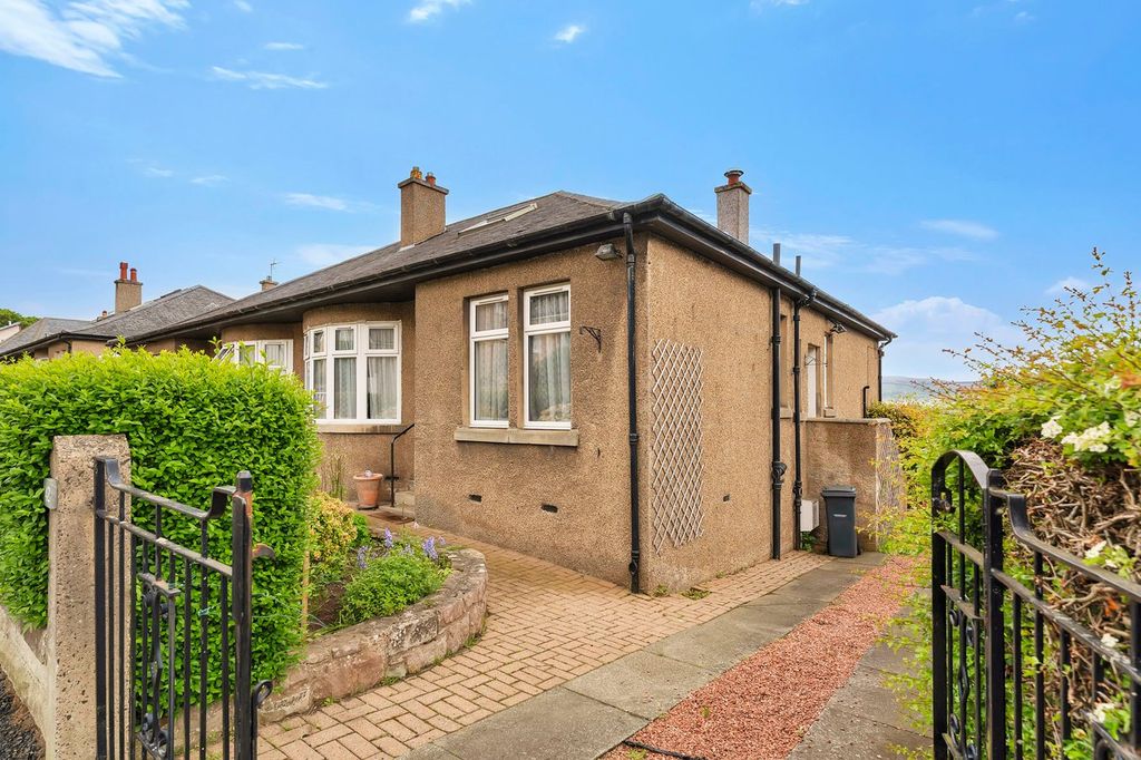Property photo 2 of 24