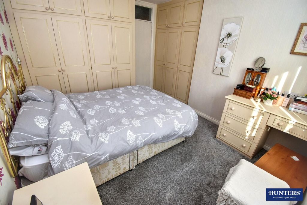 Property photo 3 of 11 Bedroom