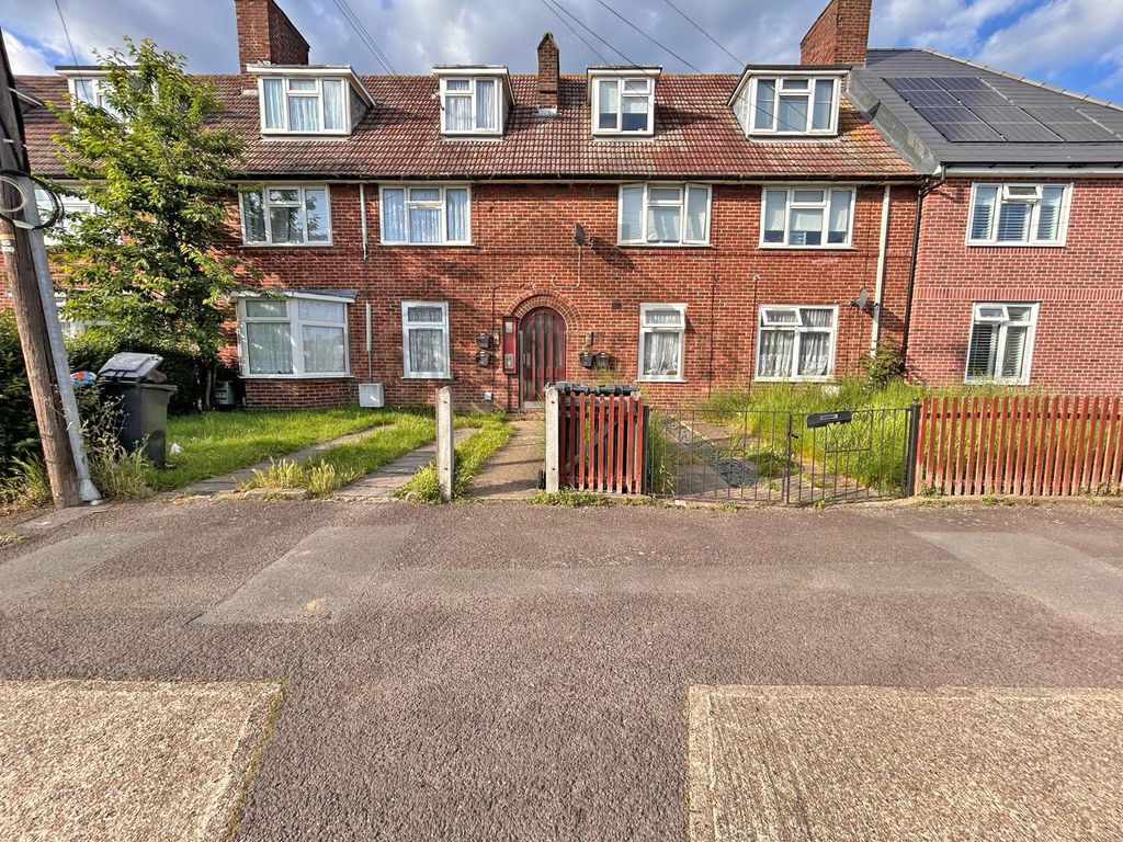 Property photo 1 of 9 Main Entrance