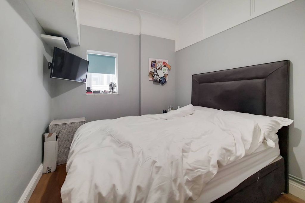 Property photo 2 of 4