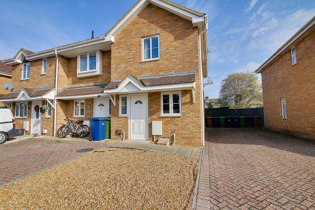 Property photo 1 of 8