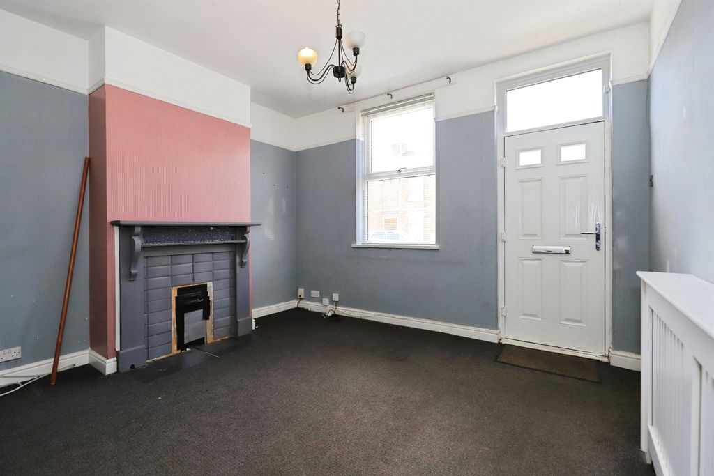 Property photo 2 of 15