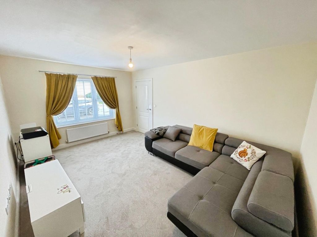 Property photo 2 of 39 15d6d809--48D7-99C3-8100Bf737126-64671-00001708506