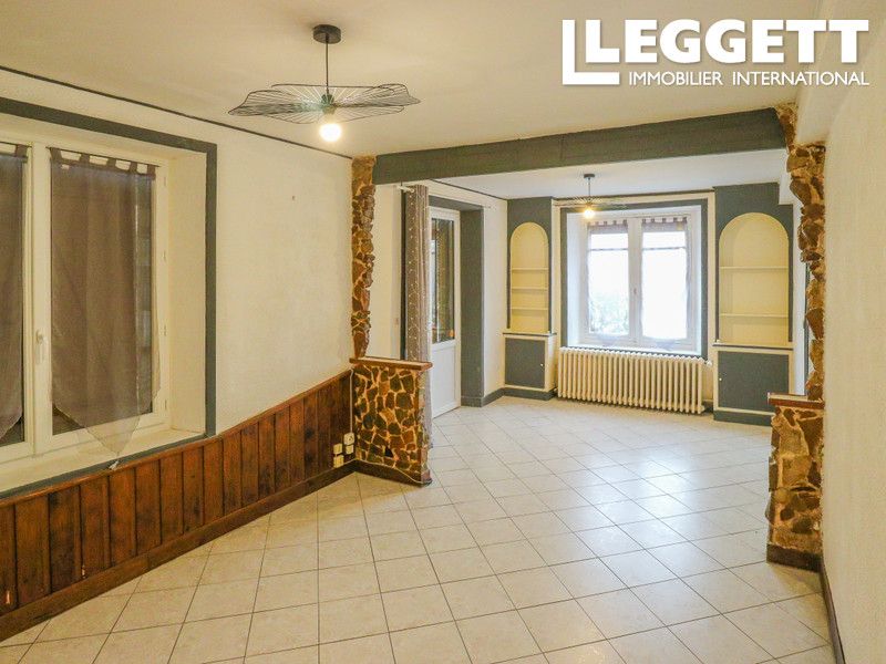 Property photo 3 of 10