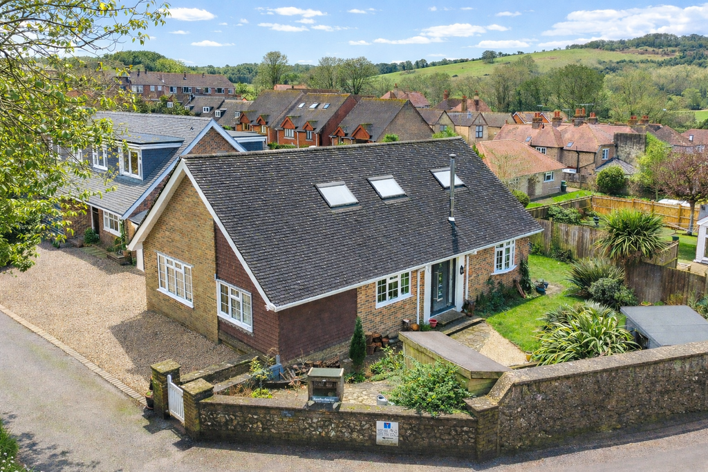 Property photo 1 of 33 Photo 5