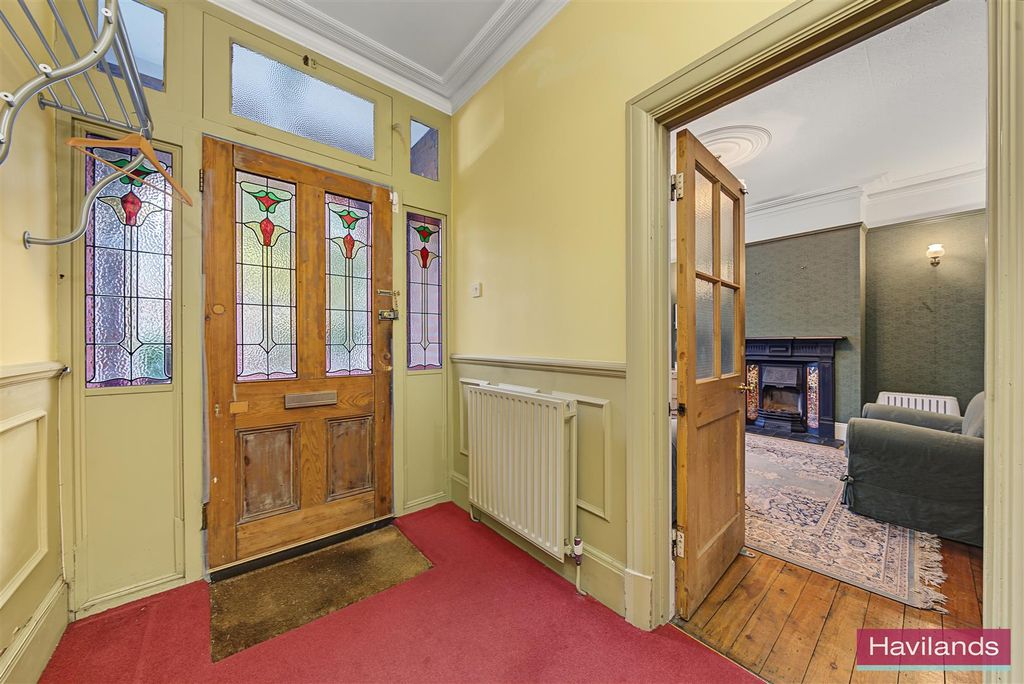 Property photo 2 of 28 44 Grovelands Road, London N13 4Rh-With Watermark-