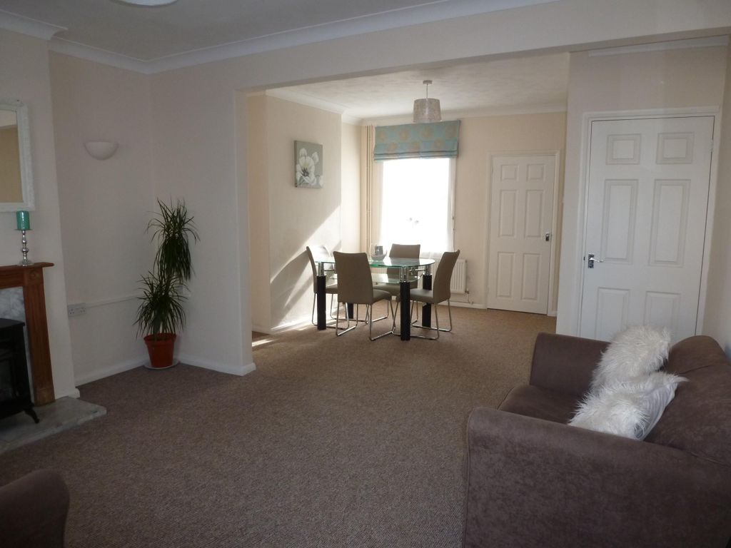 Property photo 2 of 9 Living Room