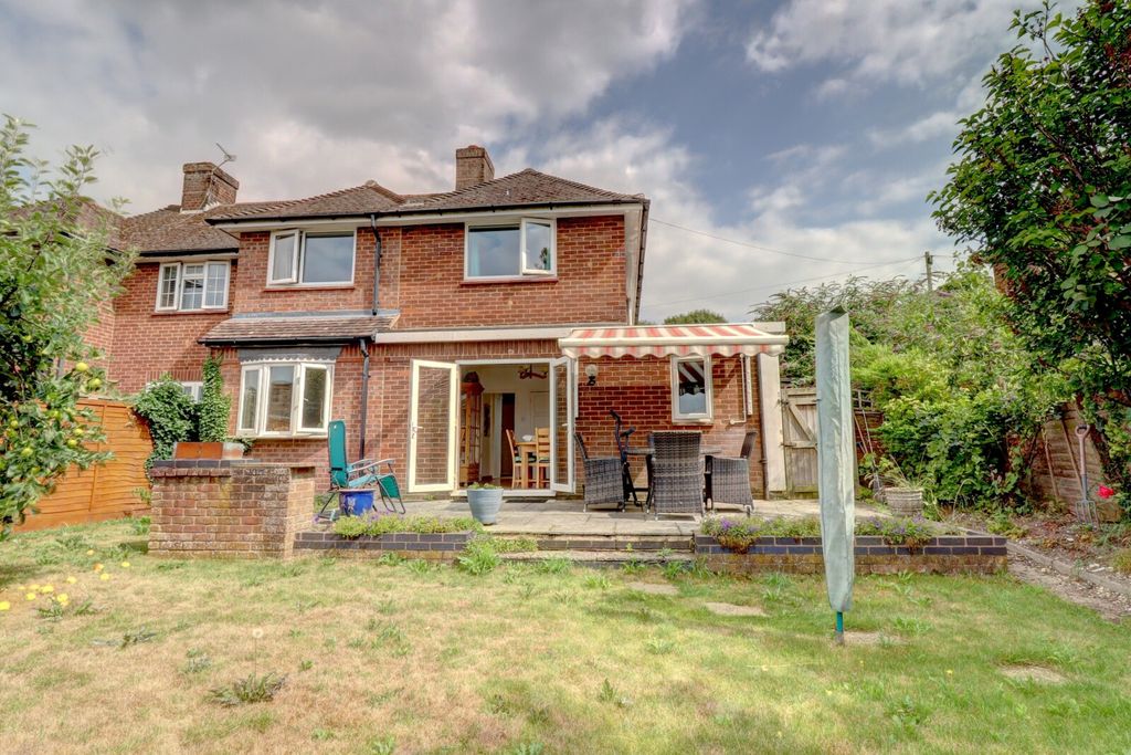 Property photo 2 of 16 Picture No. 18