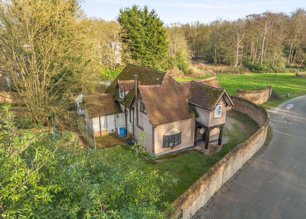 Property photo 1 of 35