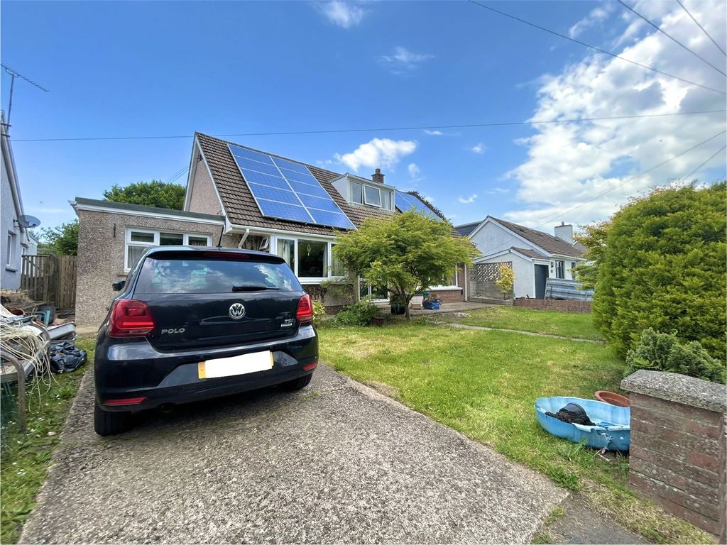 Property photo 2 of 19 Picture No. 14