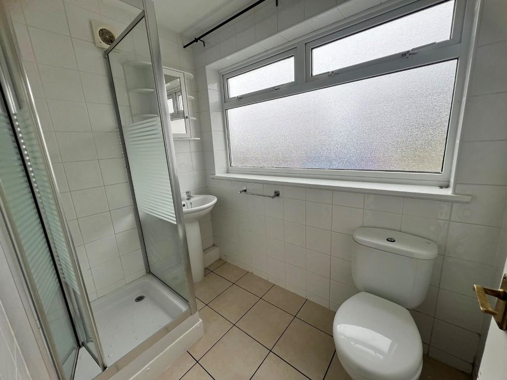 Property photo 3 of 16 4 m.Jpg