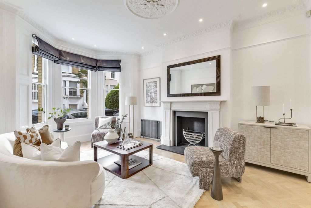 Property photo 2 of 19 Picture No. 22