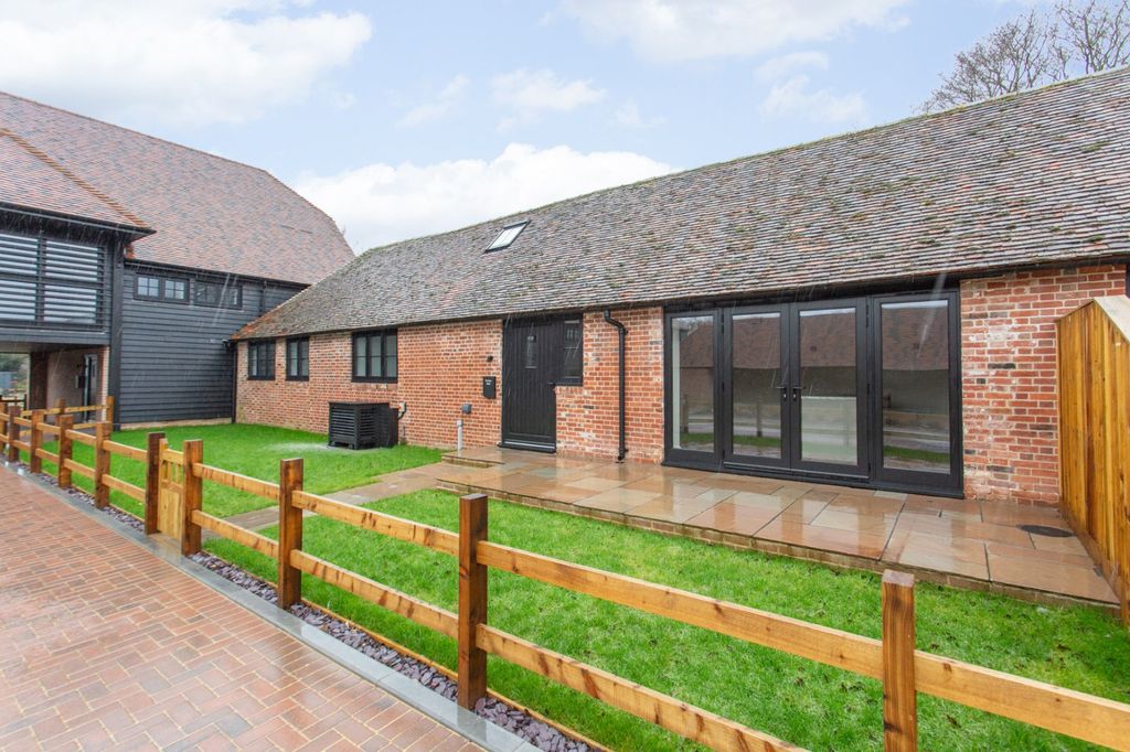 Property photo 1 of 8 Picture 1