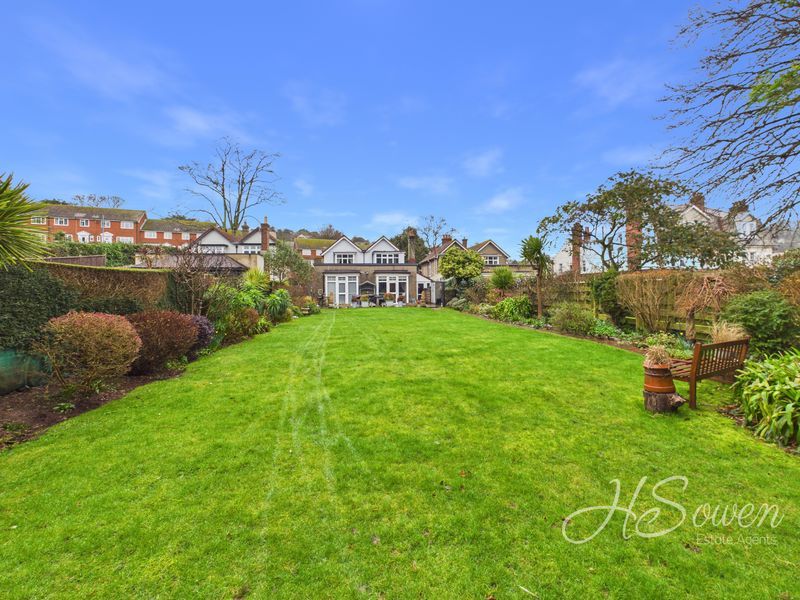 Property photo 1 of 36 Photo 3