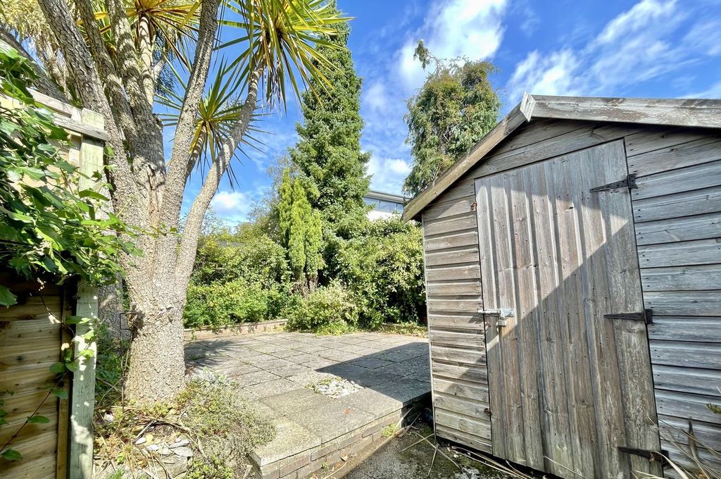 Property photo 3 of 21