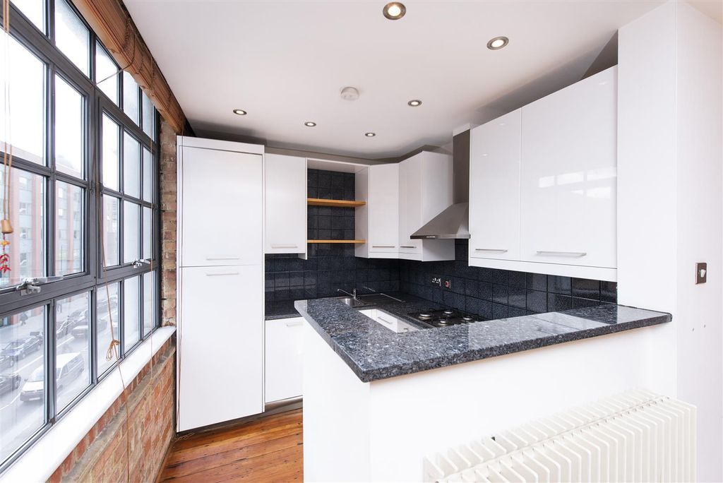 Property photo 3 of 11 P (4).Jpg