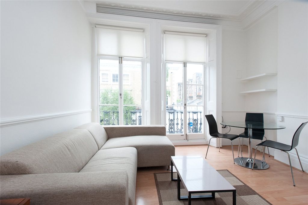 Property photo 1 of 8 Reception Room