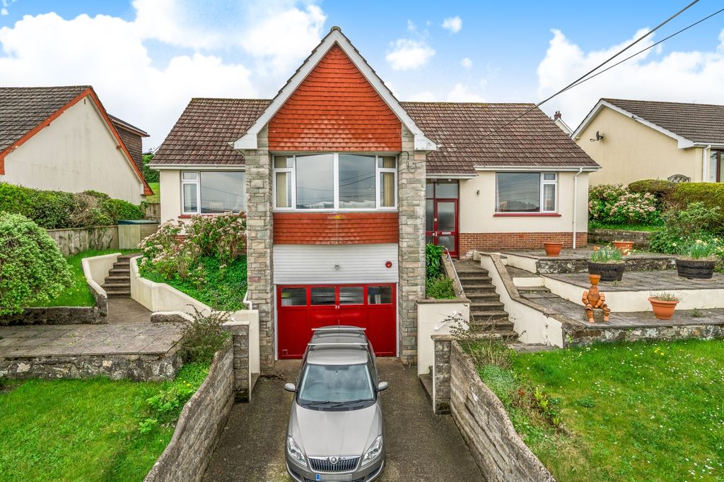 Property photo 2 of 19 1280771 (1)