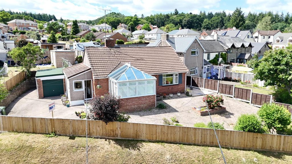 Property photo 1 of 16
