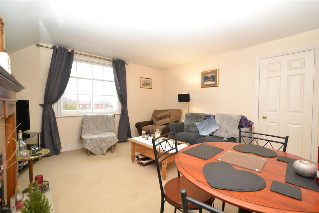 Additional image 4 of 2 bed flat for saleWaterside, Upton Upon Severn, Worcester WR8