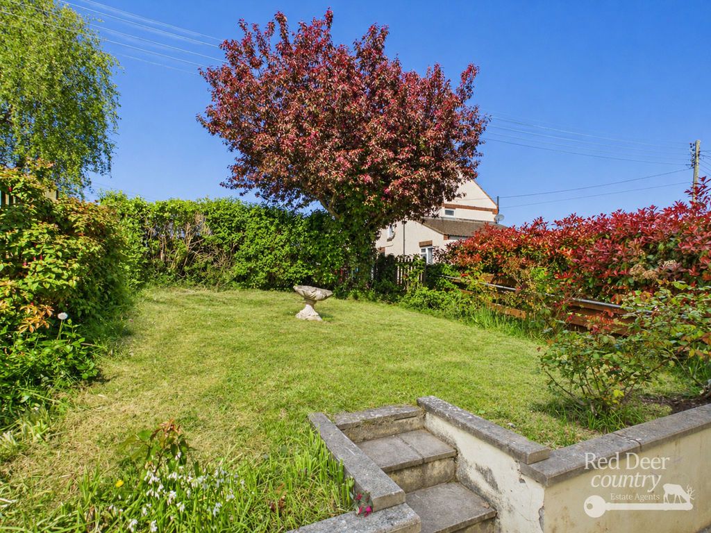 Property photo 2 of 23 Front Garden