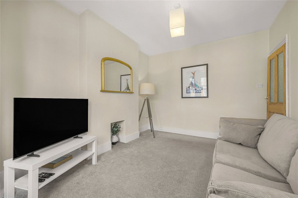 Property photo 3 of 11 Picture No. 58